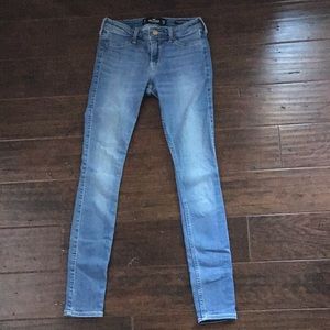 Hollister Low Rise Jean Legging (advanced stretch)